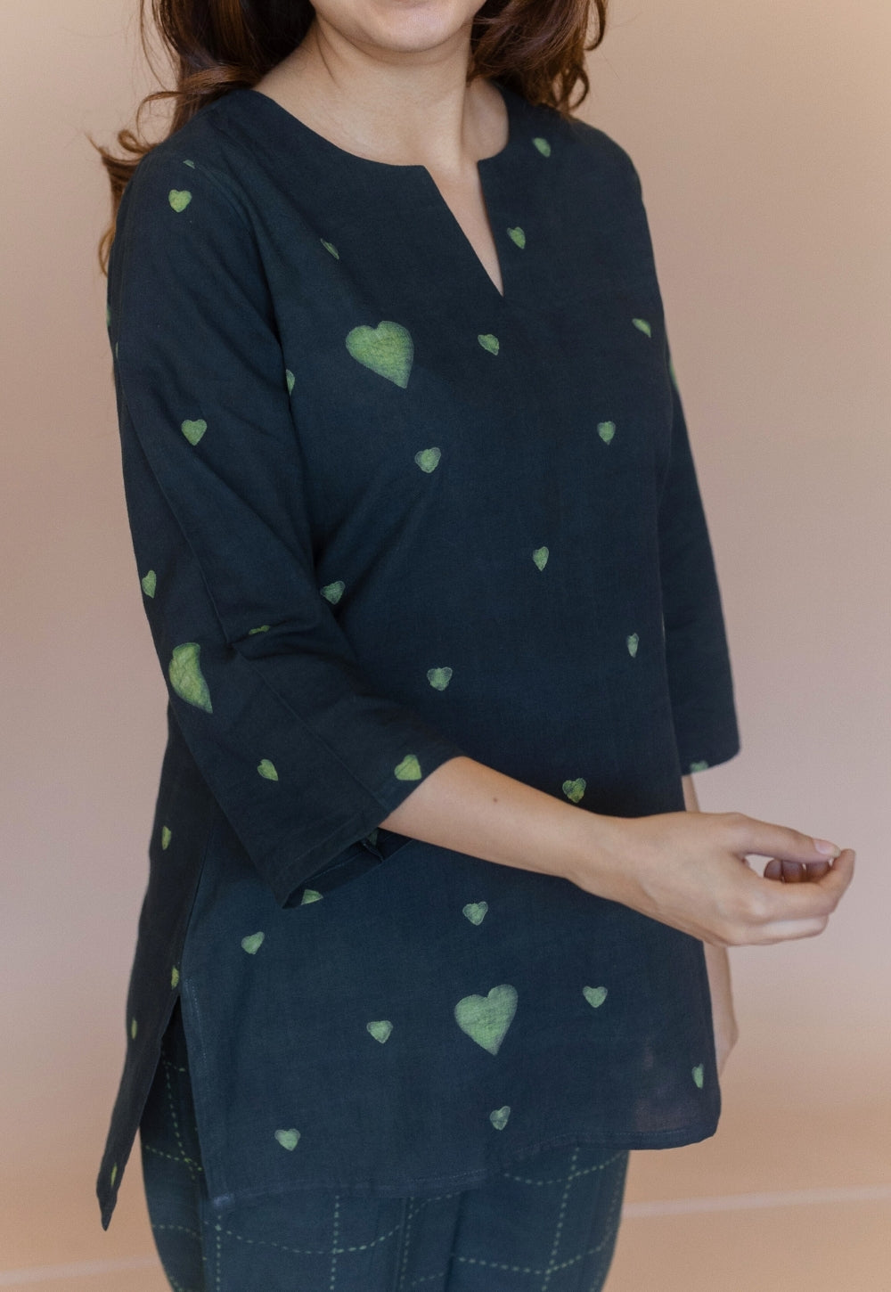 Navya Green Dabu Cotton Straight Short Top
