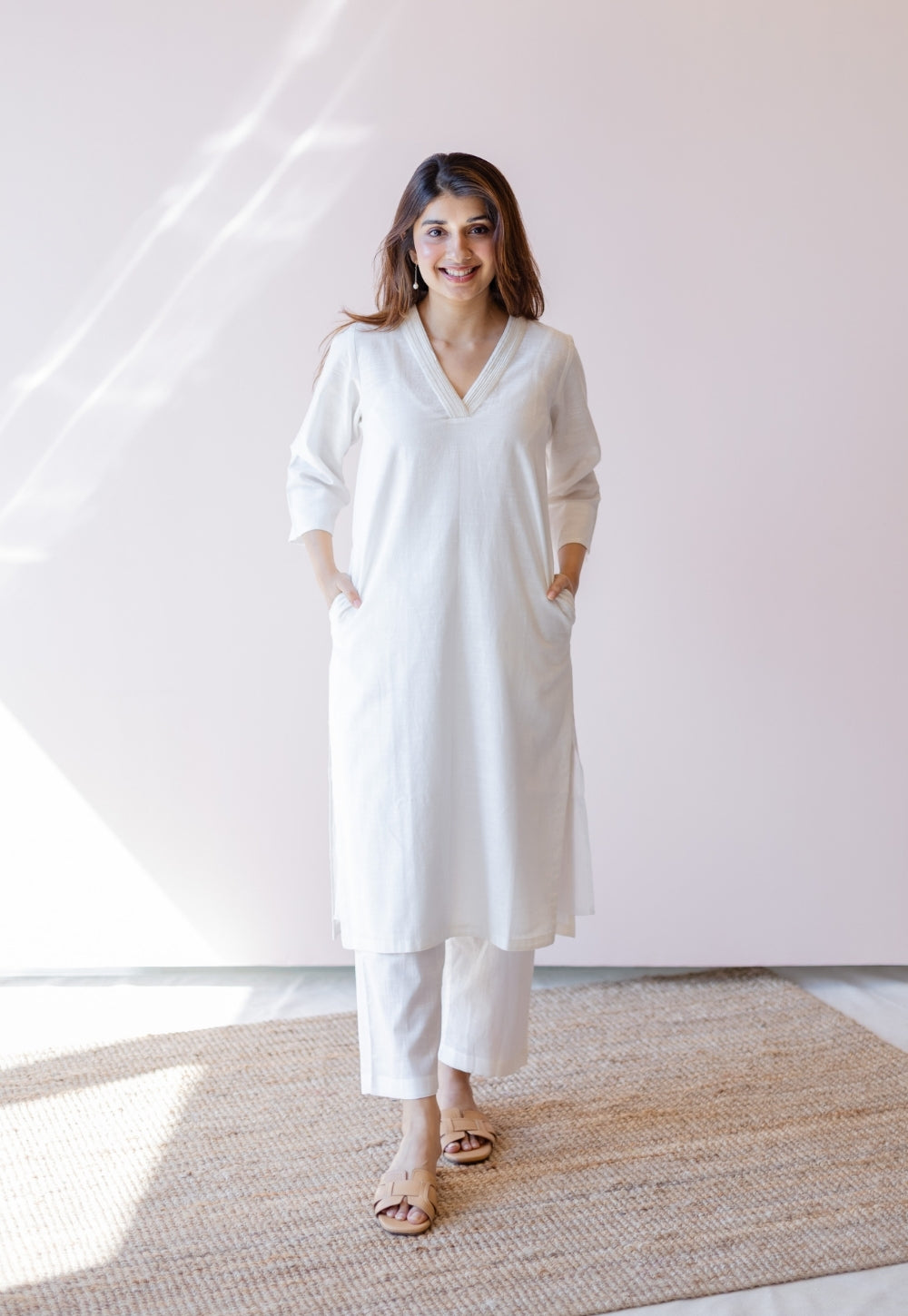 Hemali White Solid Handloom Cotton Straight Kurta