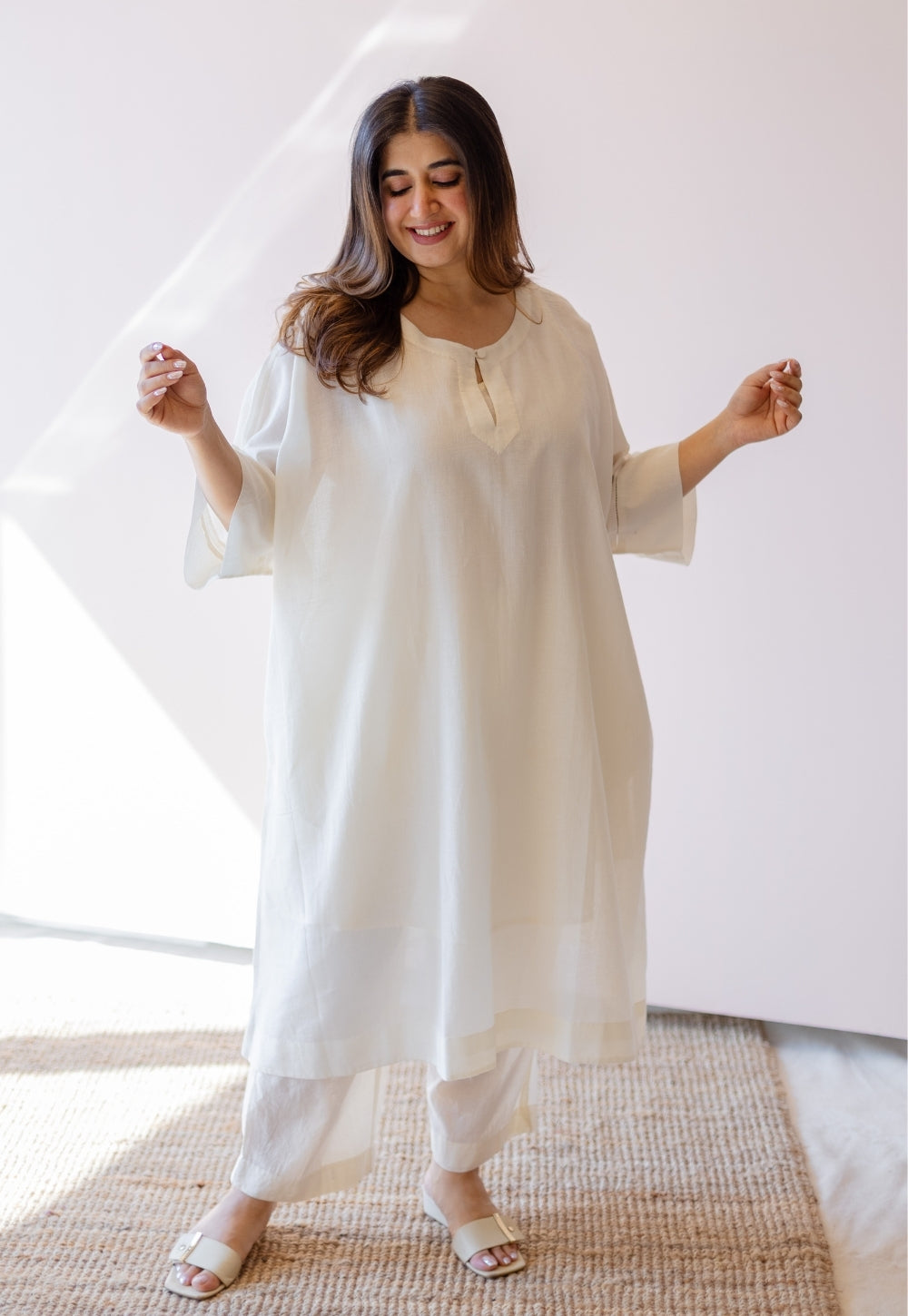 Geet Off White Solid Handloom Cotton Anti-Fit Kurta