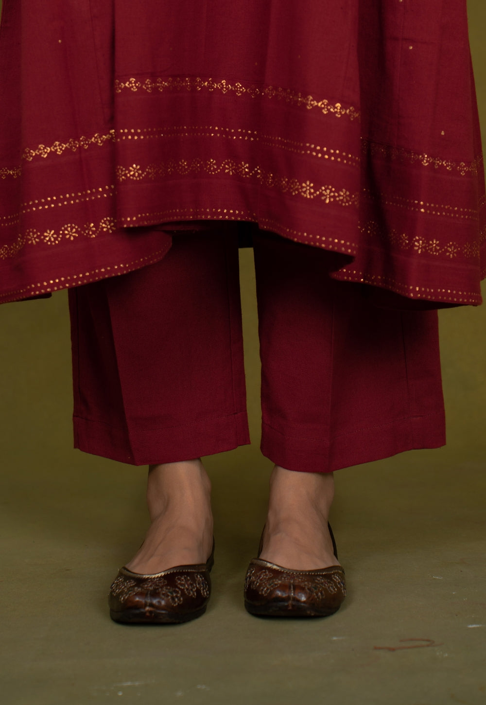 Iqra Red Rogan Handblock Printed Slub Cotton Jhabbha Kali Suit Set (Set of 3)