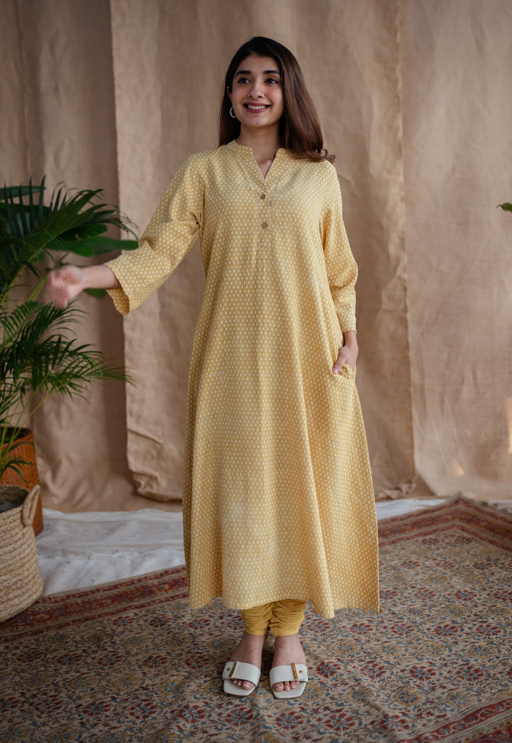 Safira Dabu Slub Cotton Hand Embroidered Kurta
