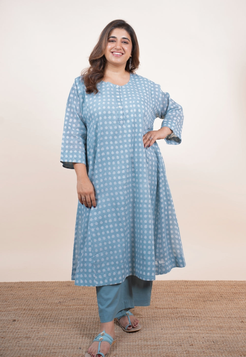 Sufia Blue Batik MuMul Jhabbha Kali Kurta