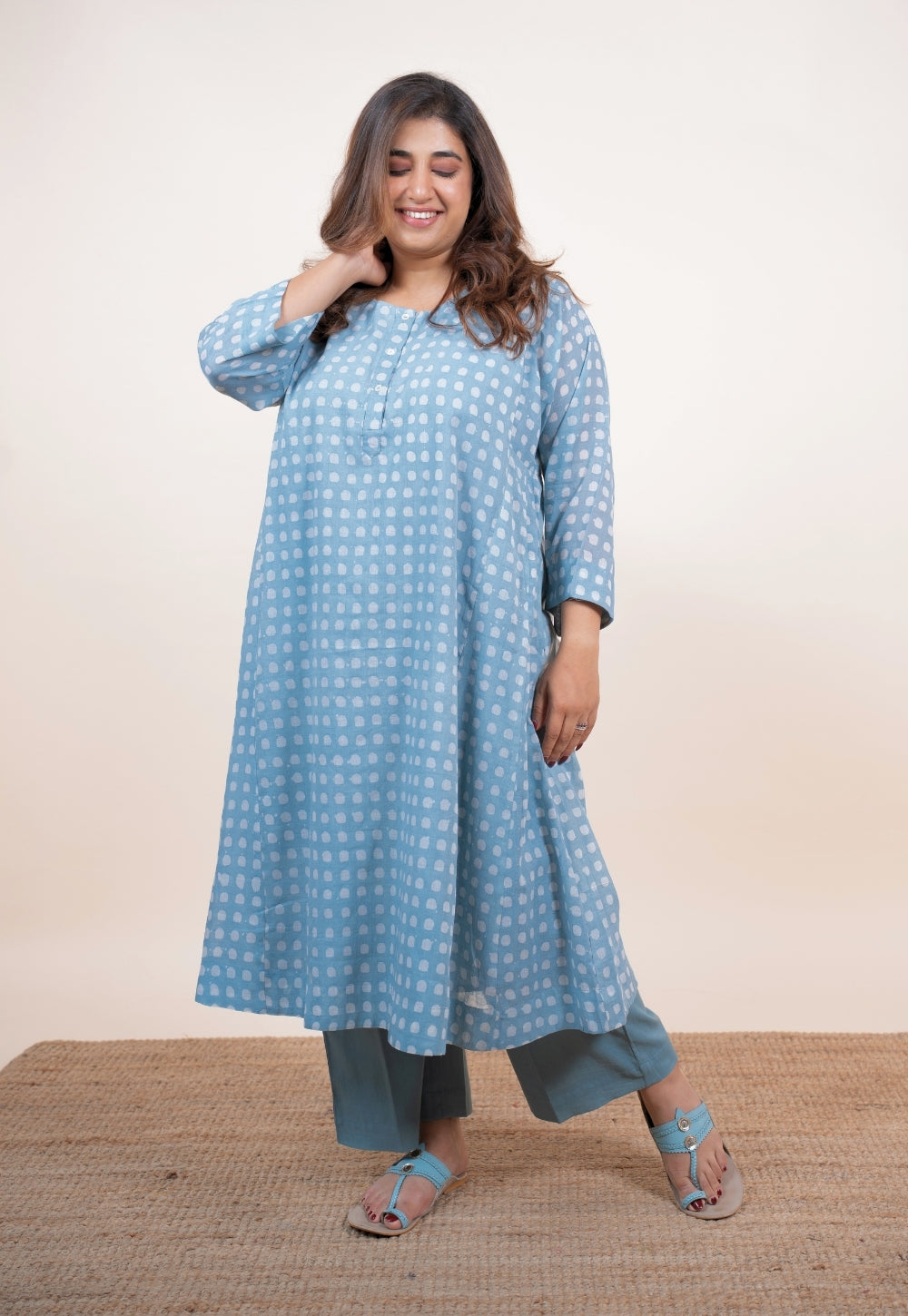 Sufia Blue Batik MuMul Jhabbha Kali Kurta