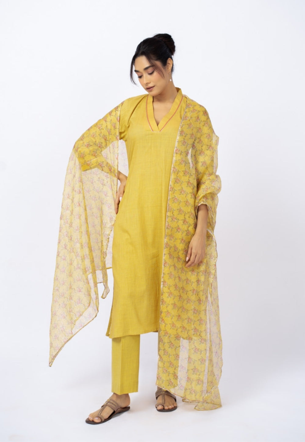 Zeenat Yellow Solid Slub Cotton Straight Kurta Suit Set with Printed Dupatta (Set of 3)