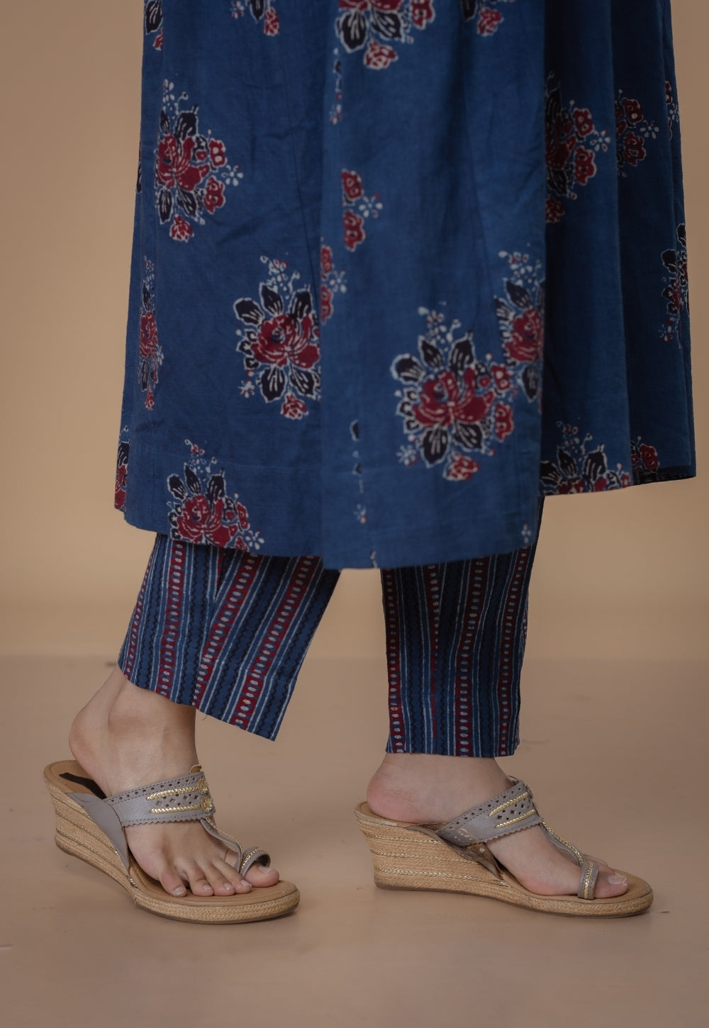 Prita Blue Dabu Slub Cotton Narrow Pant