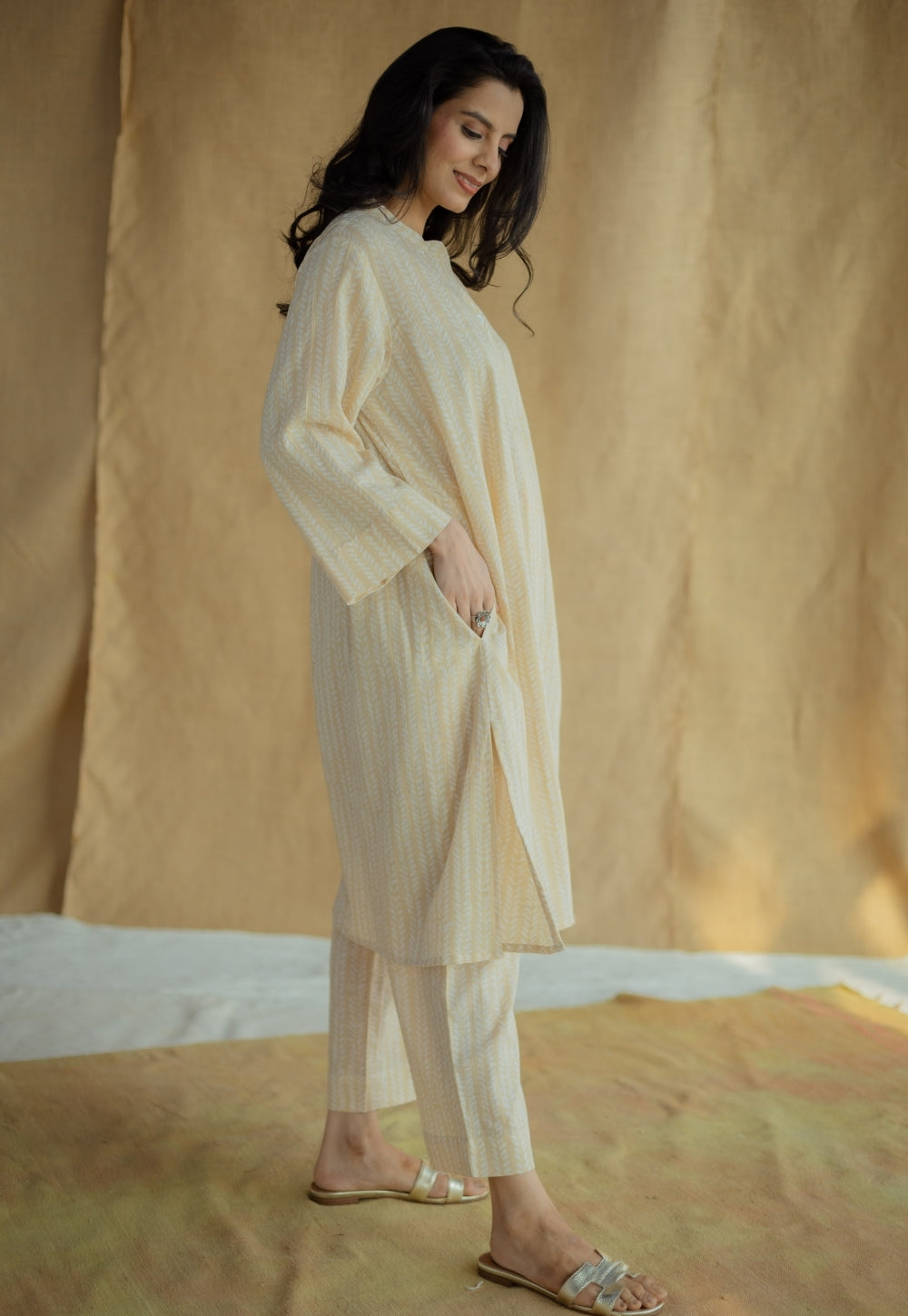 Ayaat Cream Hand Block Print Slub Cotton Anti-Fit Kurta