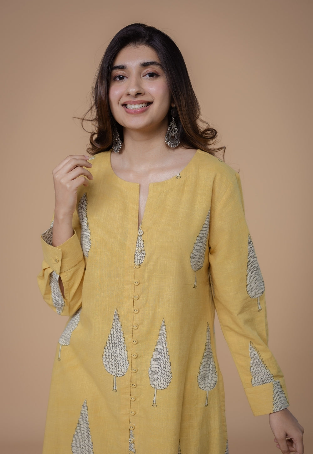 Ruchi Yellow Dabu Slub Cotton Straight Kurta Set (Set Of 2)
