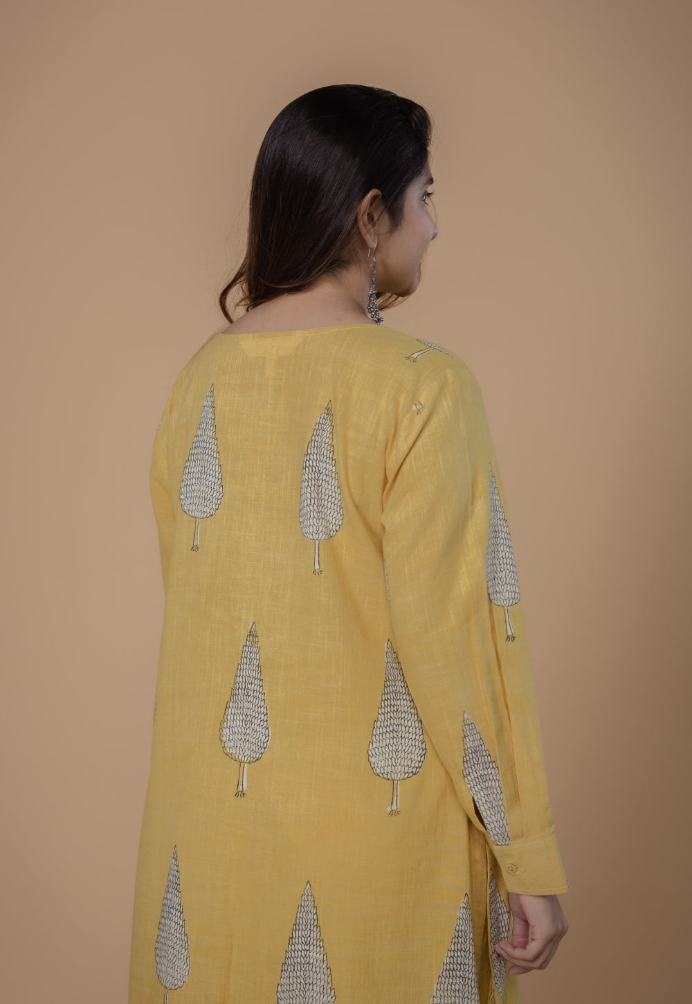 Ruchi Yellow Dabu Slub Cotton Straight Kurta Set (Set Of 2)