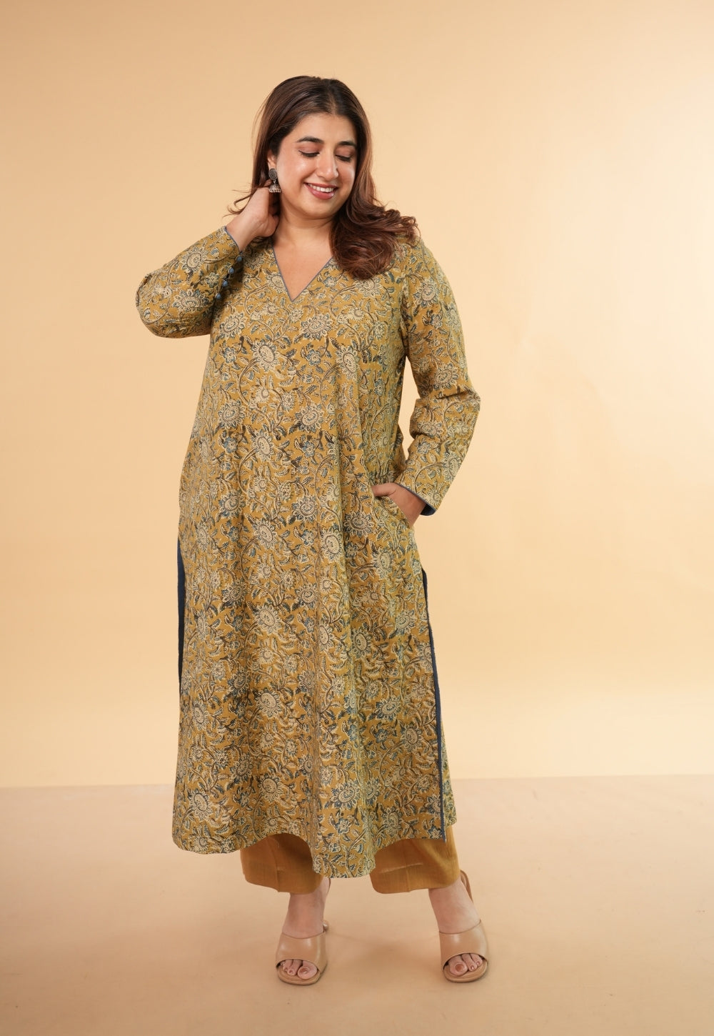 Prita Yellow Solid Slub Cotton Narrow Pant