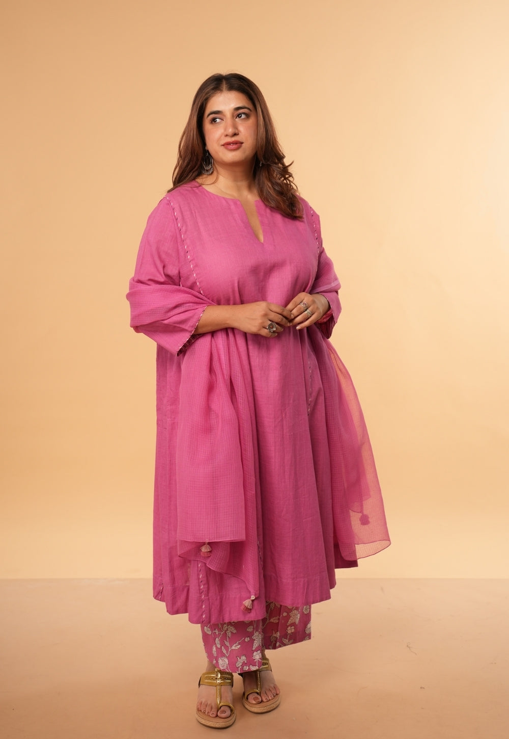 Kusha Pink Solid Slub Cotton Jhabbha Kali Kurta