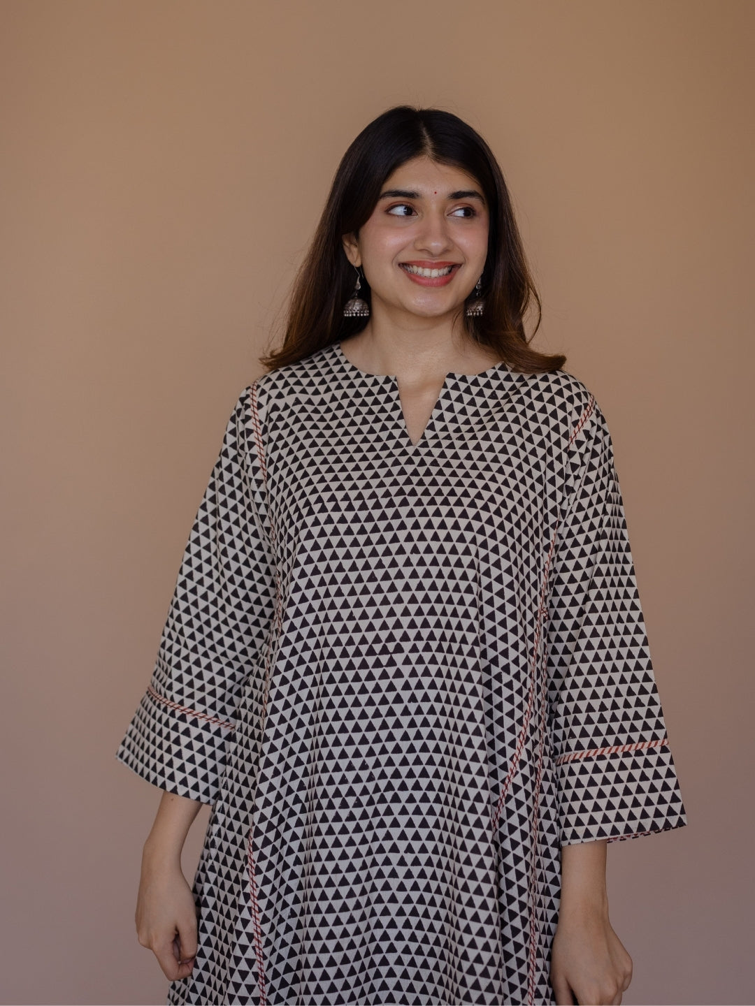 Nyra Off White Bagru Cotton Jhabbha Kali Suit Set (Set of 3)