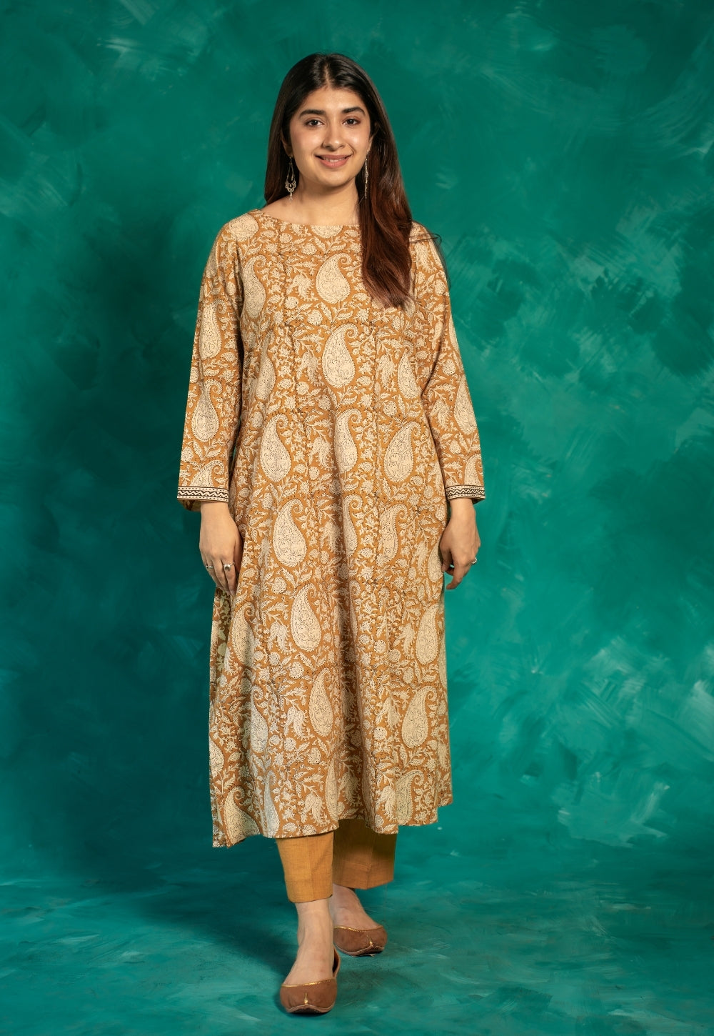Prita Yellow Solid Slub Narrow Pant