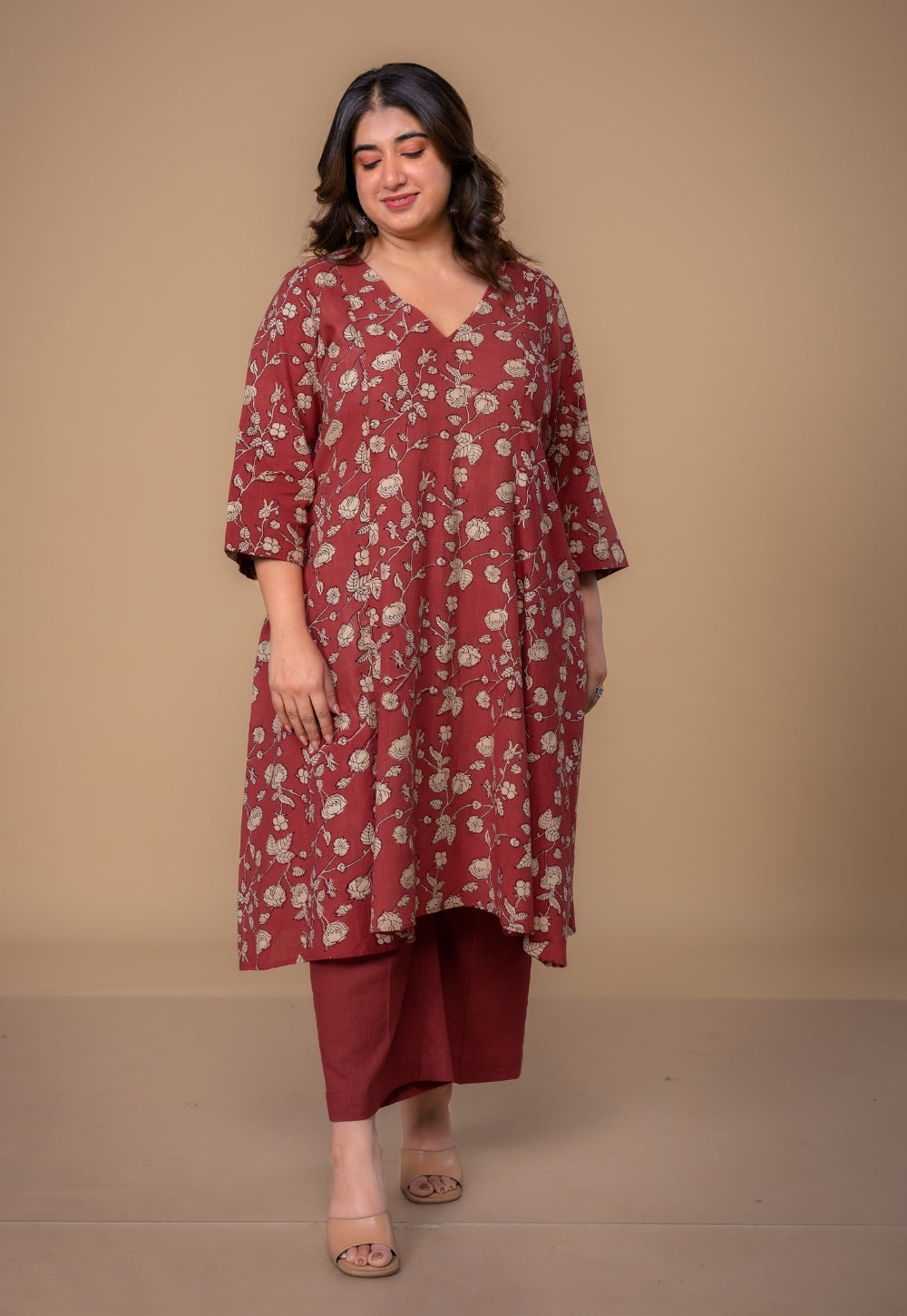 Smriti Red Dabu Slub Cotton Kali Kurta