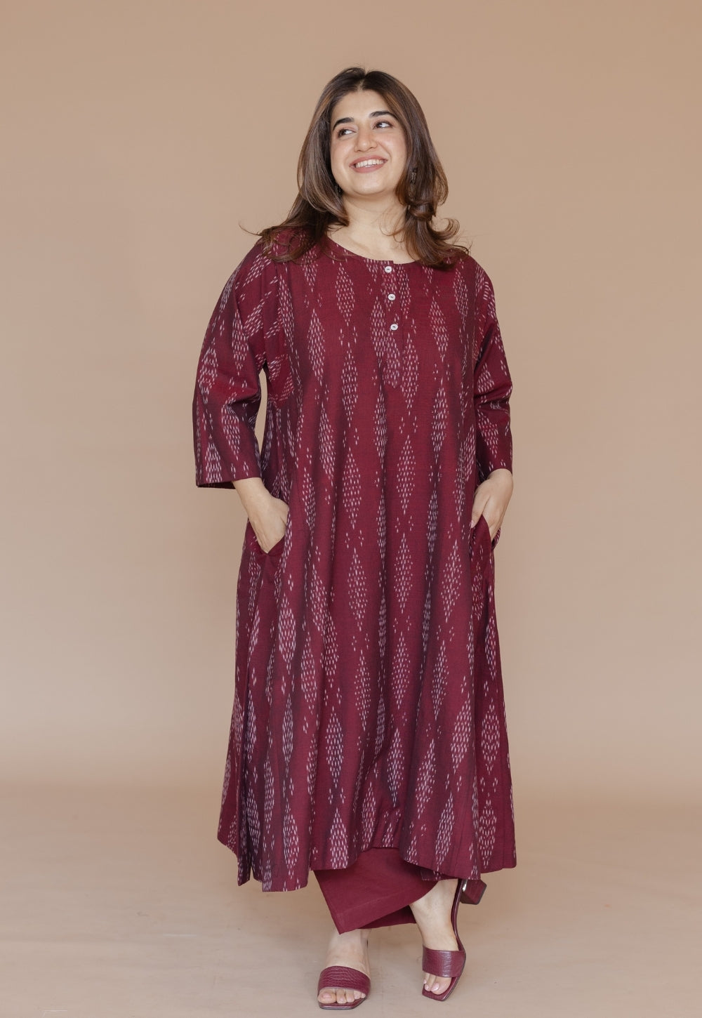 Yashi Red Solid Cotton Flex Straight Pant