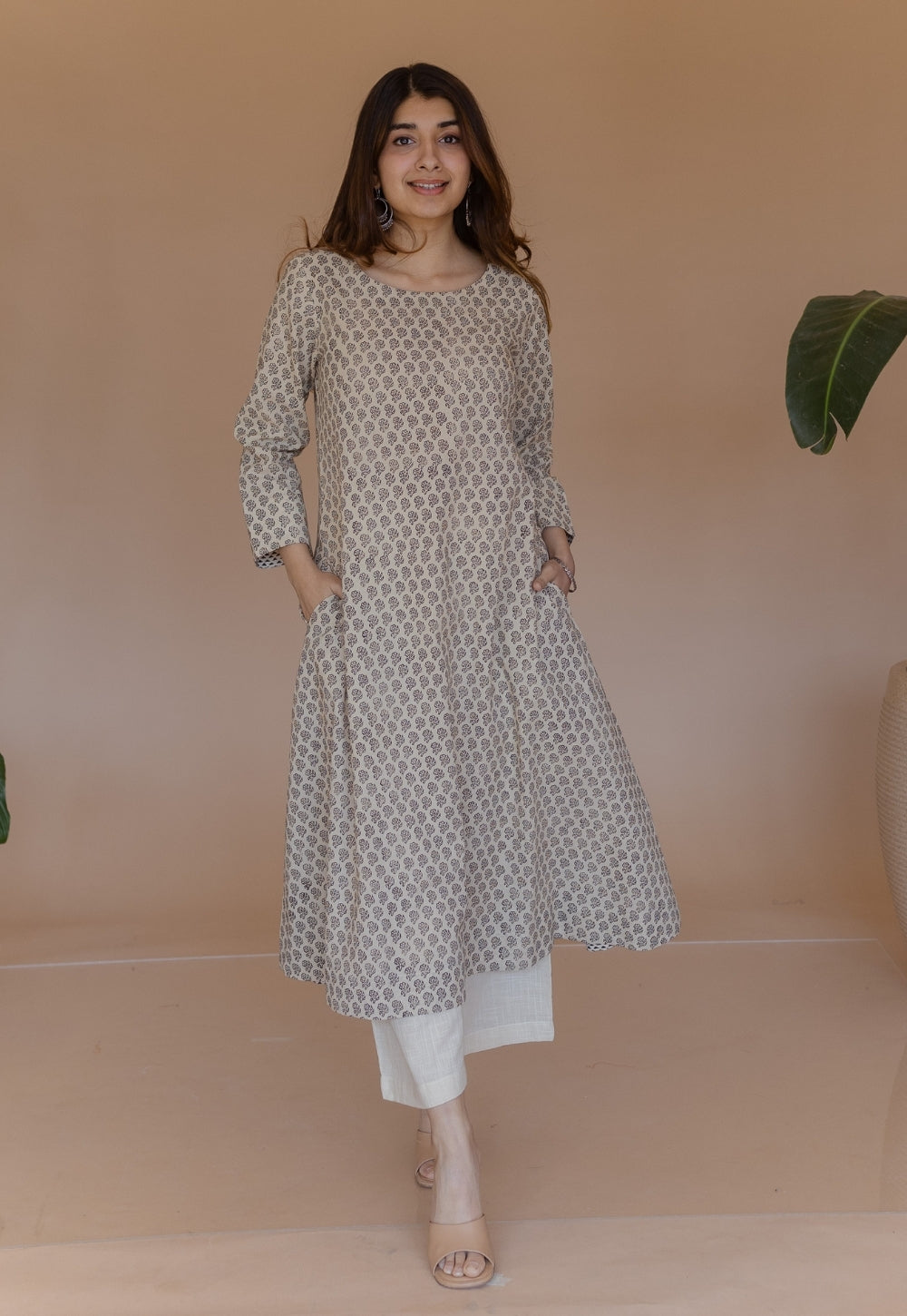 Shriya Off White Bagru Cotton A Line Kurta