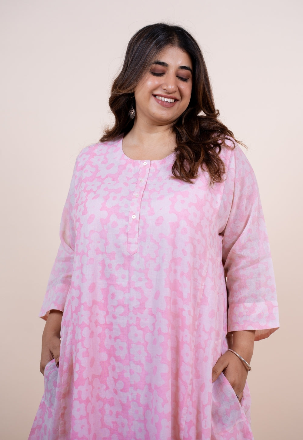 Sufia Pink Batik MulMul Jhabbha Kali Kurta