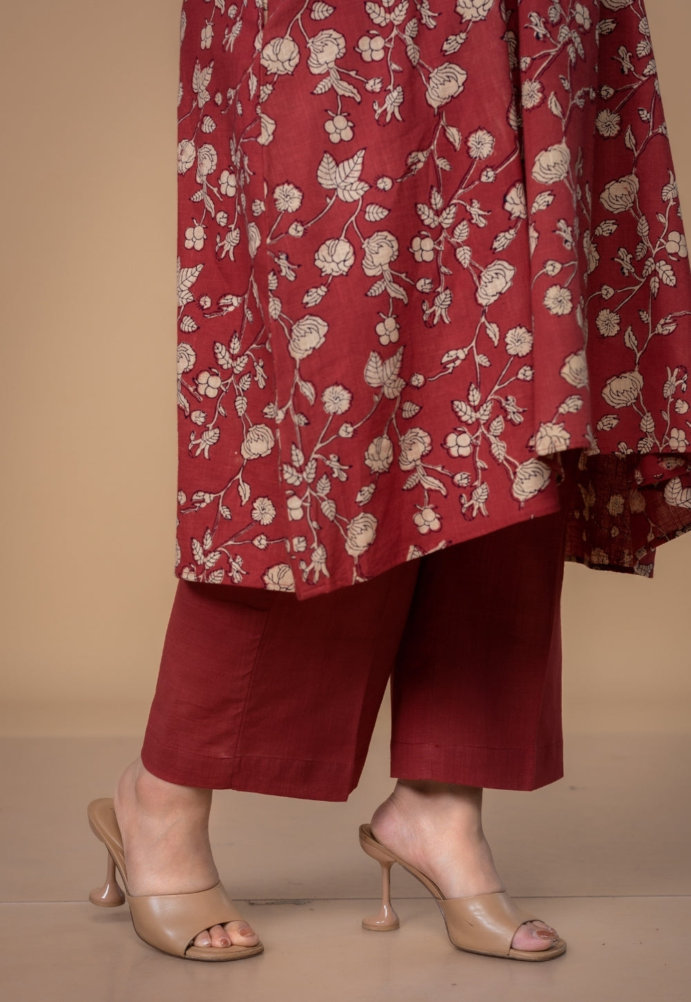 Yashi Red Solid Slub Cotton Straight Pant