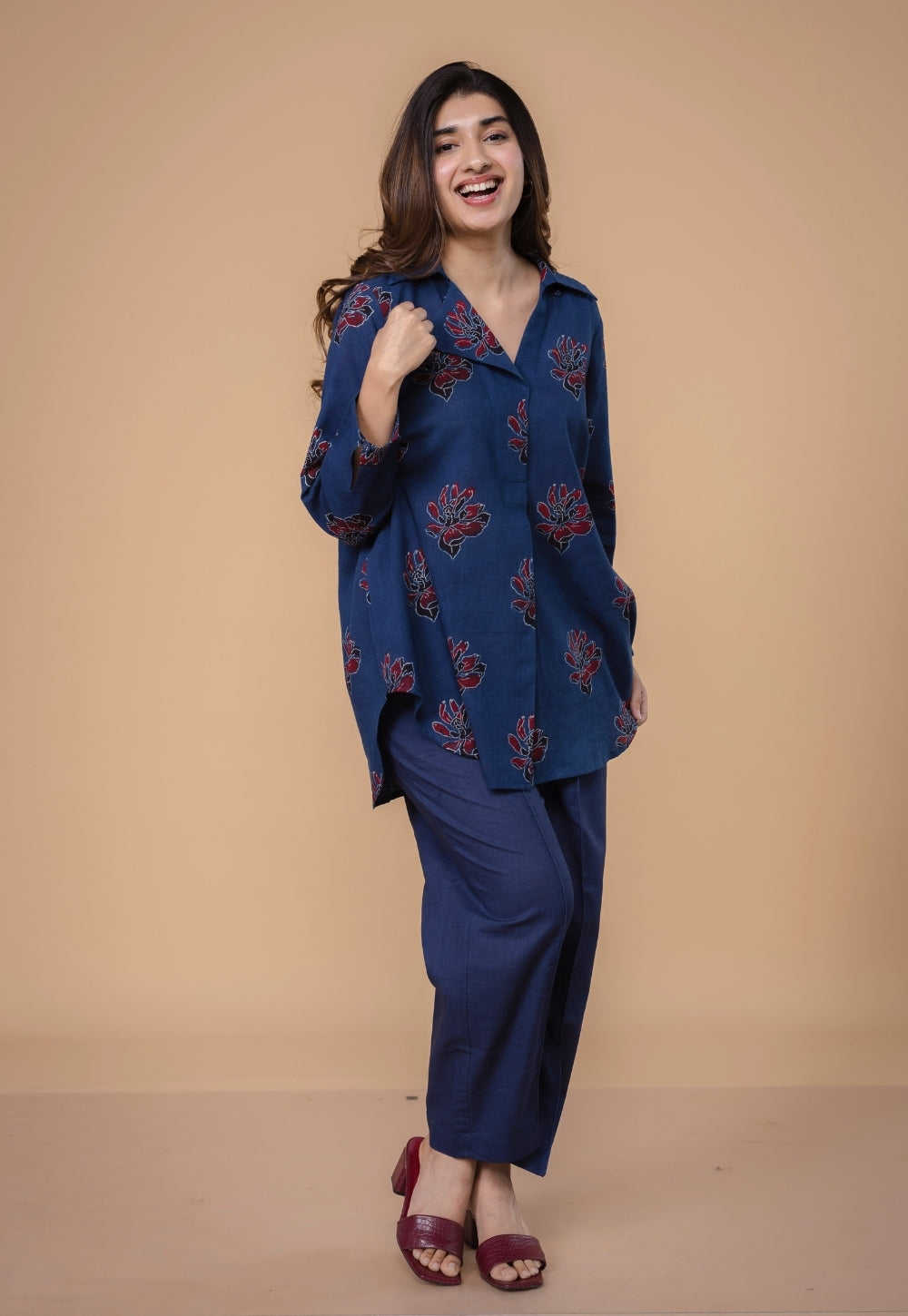 Myra Blue Solid Slub Cotton Straight Pant