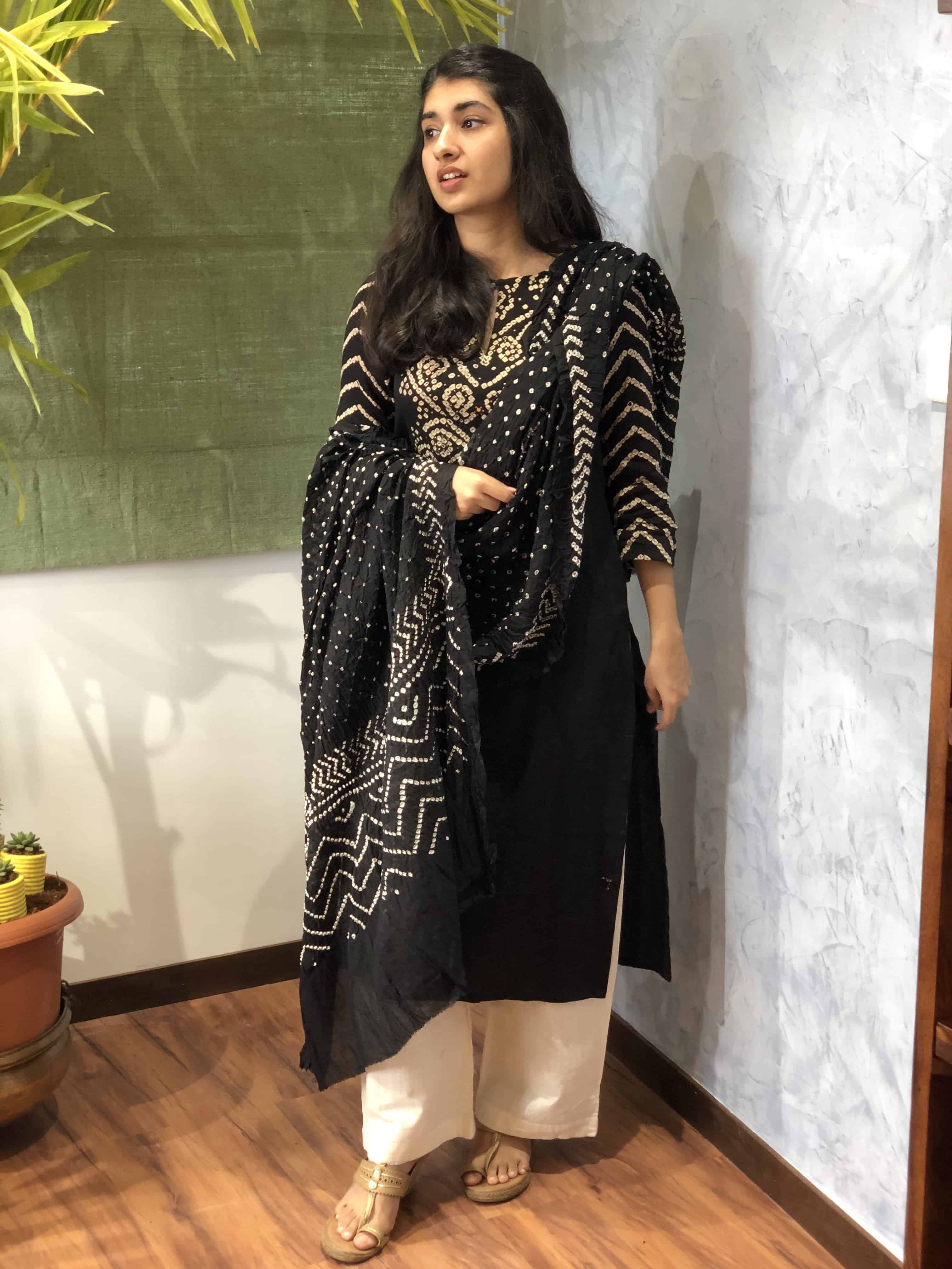 Kashvi Black Bandhej Dupatta