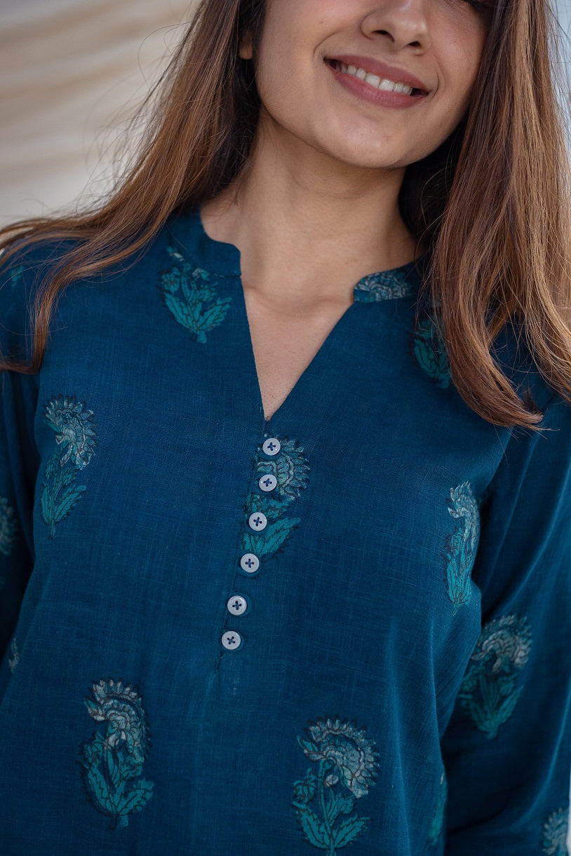 Jinal Slub Cotton Indigo Kurta