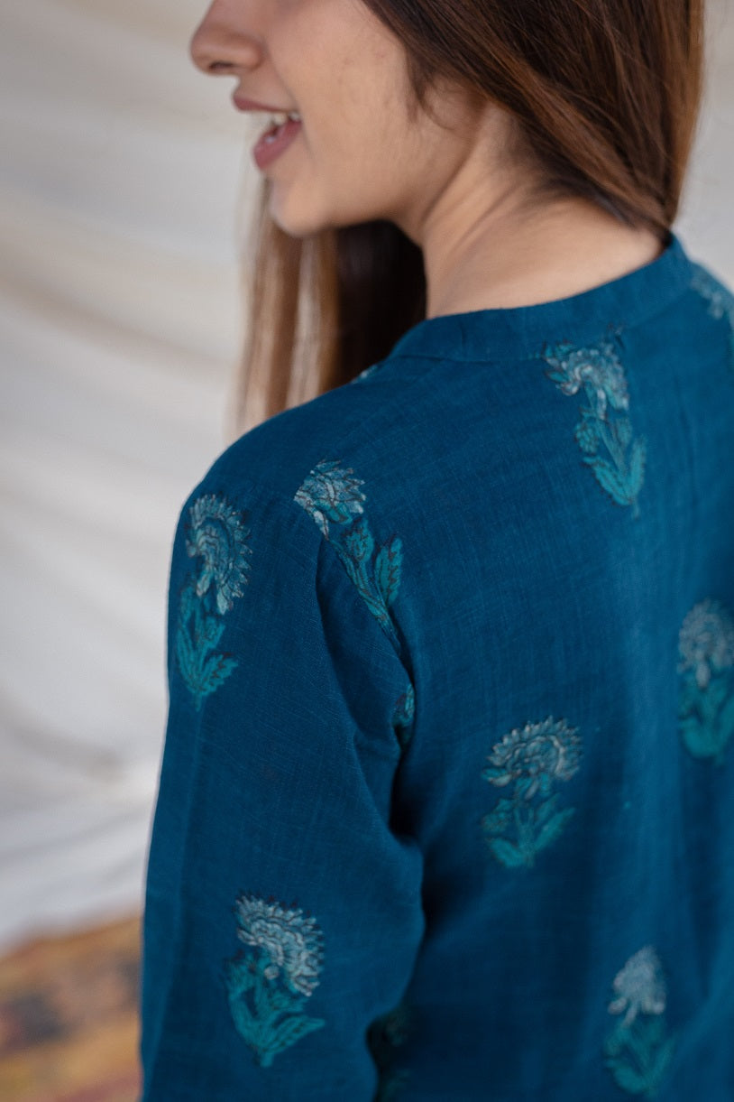 Jinal Slub Cotton Indigo Kurta